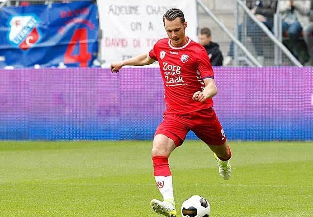 也让他的车 也让他的车